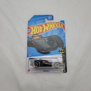 Hot Wheels Batmobile BATMAN